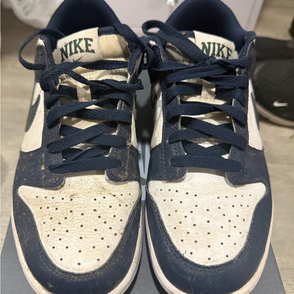 Nike Dark Blue and Beige Sneakers